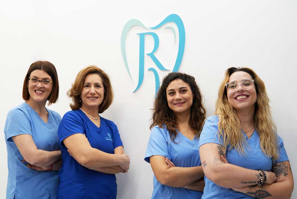 https://www.dentistagenzano.it/wp-content/uploads/2026/03/Studio-dentistico-Rudina-Rustemaj-contatti-genzano-di-roma.jpg